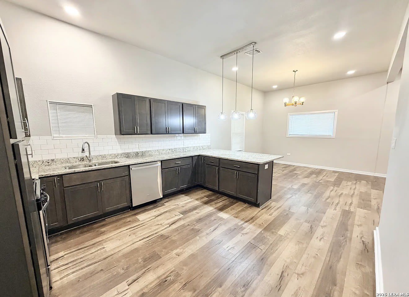 105 Dewitt – photo 5