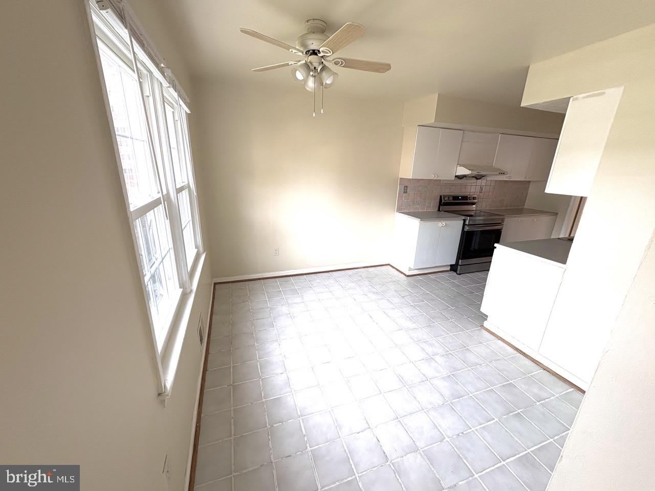 3156 CEDAR GROVE Drive – photo 3