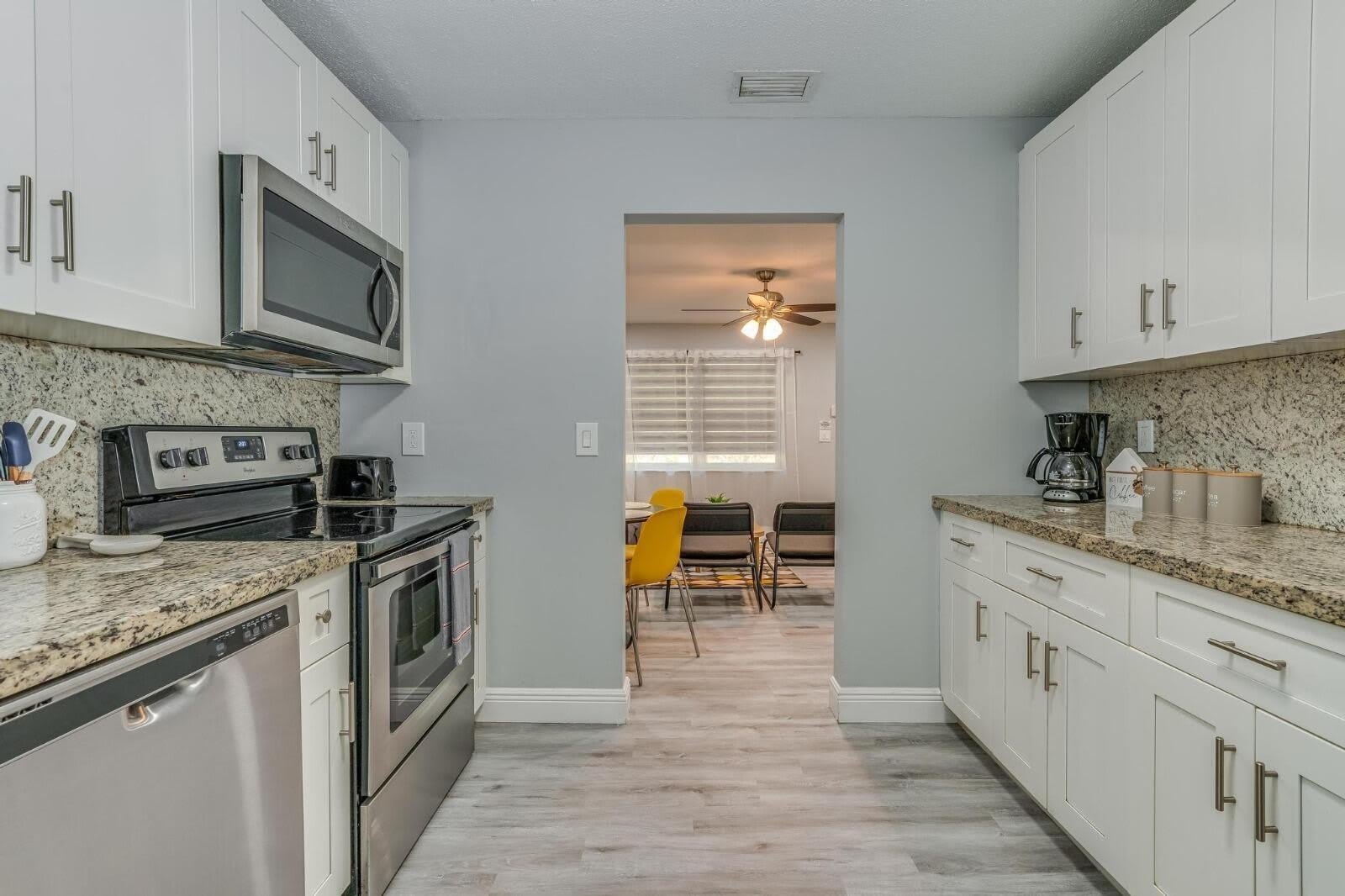 1051 SW 32nd Court – photo 3