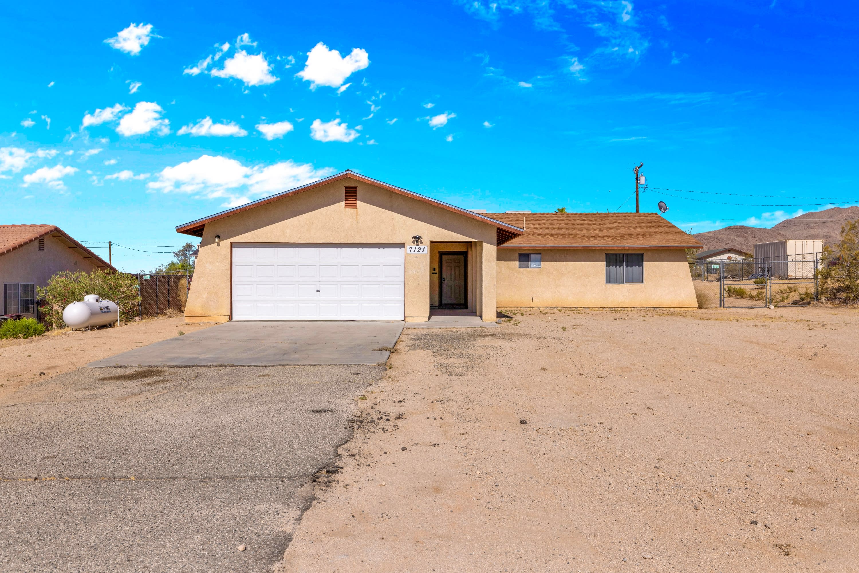7121 Quail Spring Avenue – photo 2