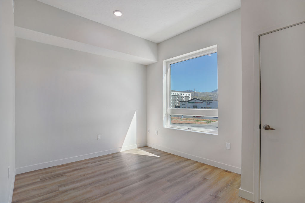 9Ten West – photo 5