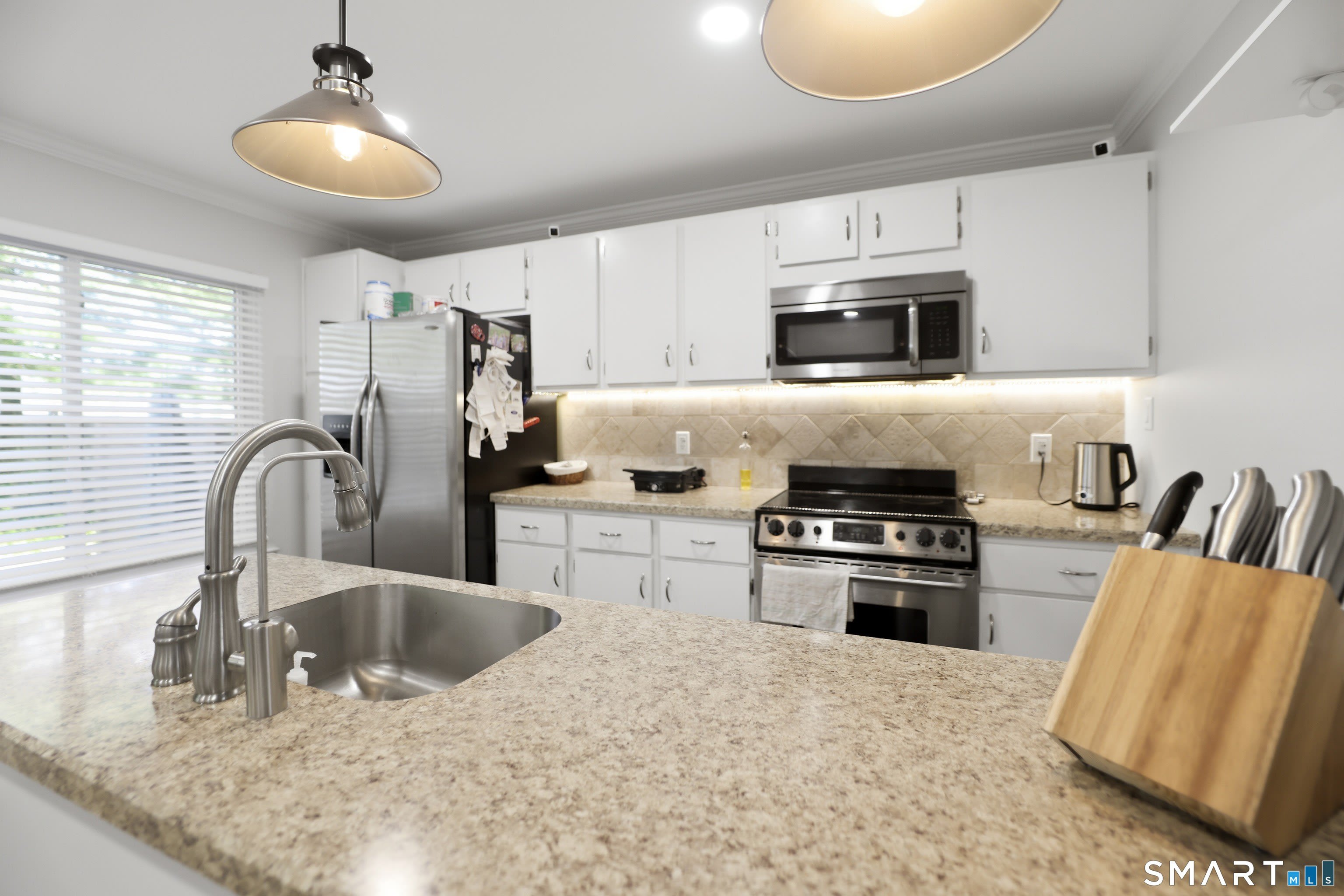 1463 Black Rock Turnpike – photo 4