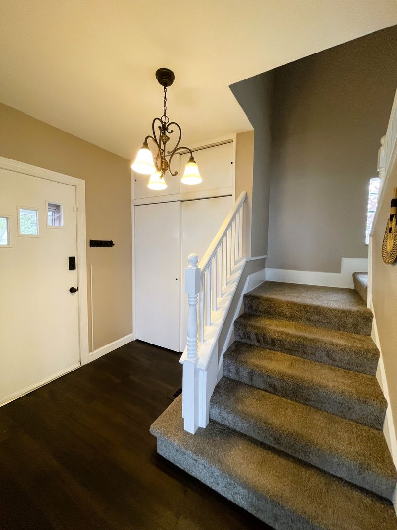 1870 New Listing Maplewood Single Family Home – photo 3