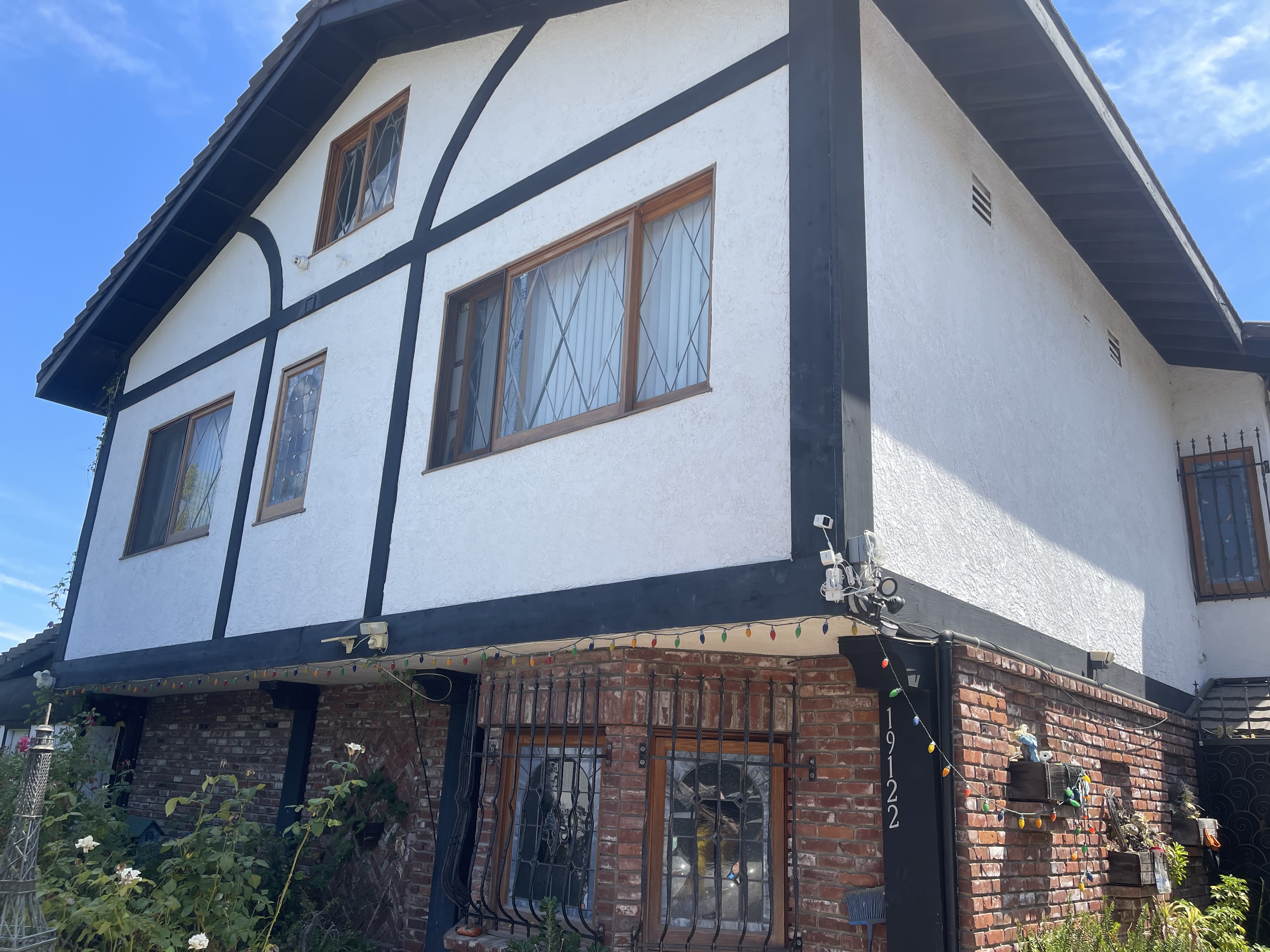 19122 Clymer Street – photo 5
