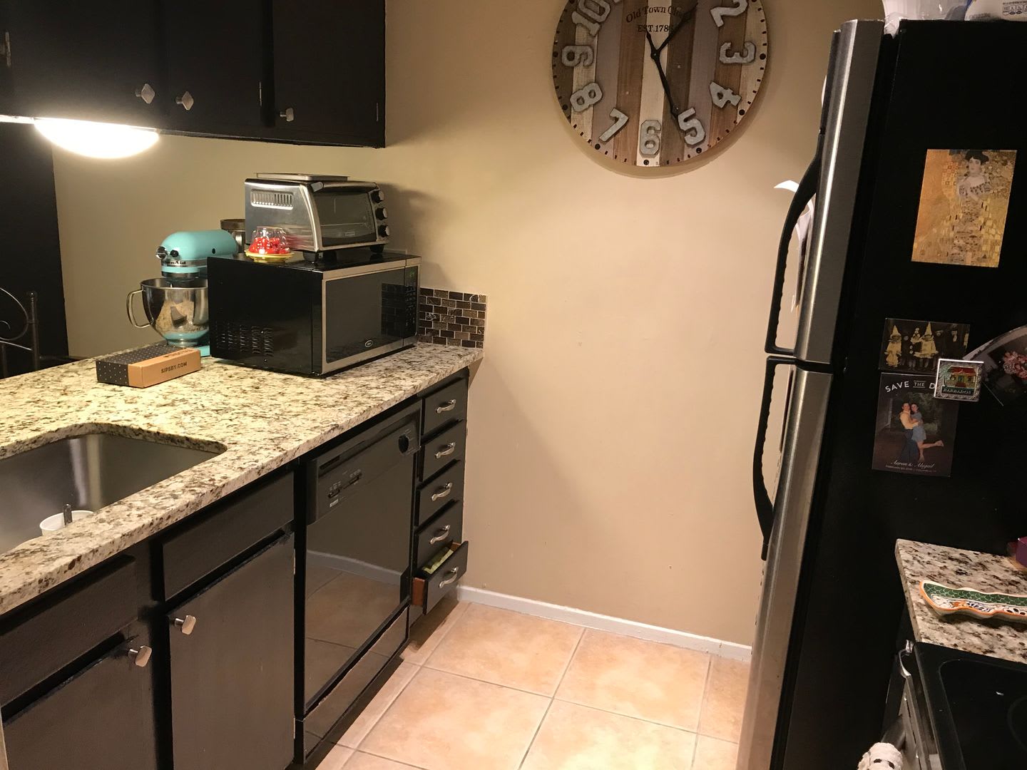 HUGE HYDE PARK 1 BEDROOM – photo 1