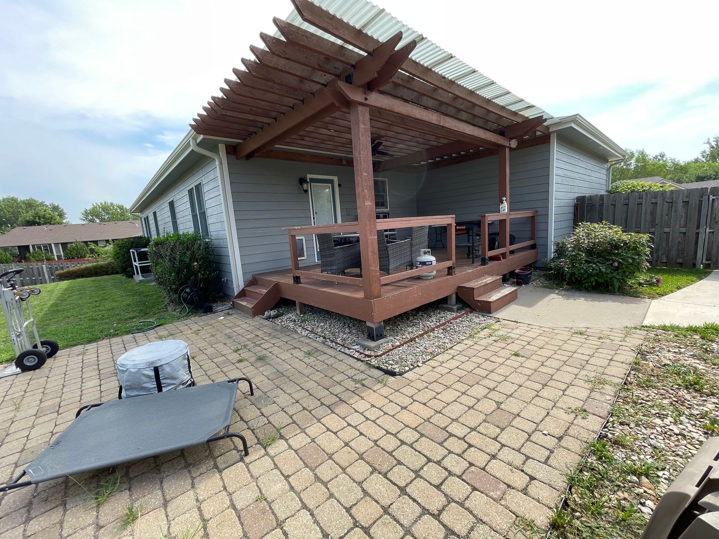 Fantastic Family Home Great Location 3 Car Garage – photo 4