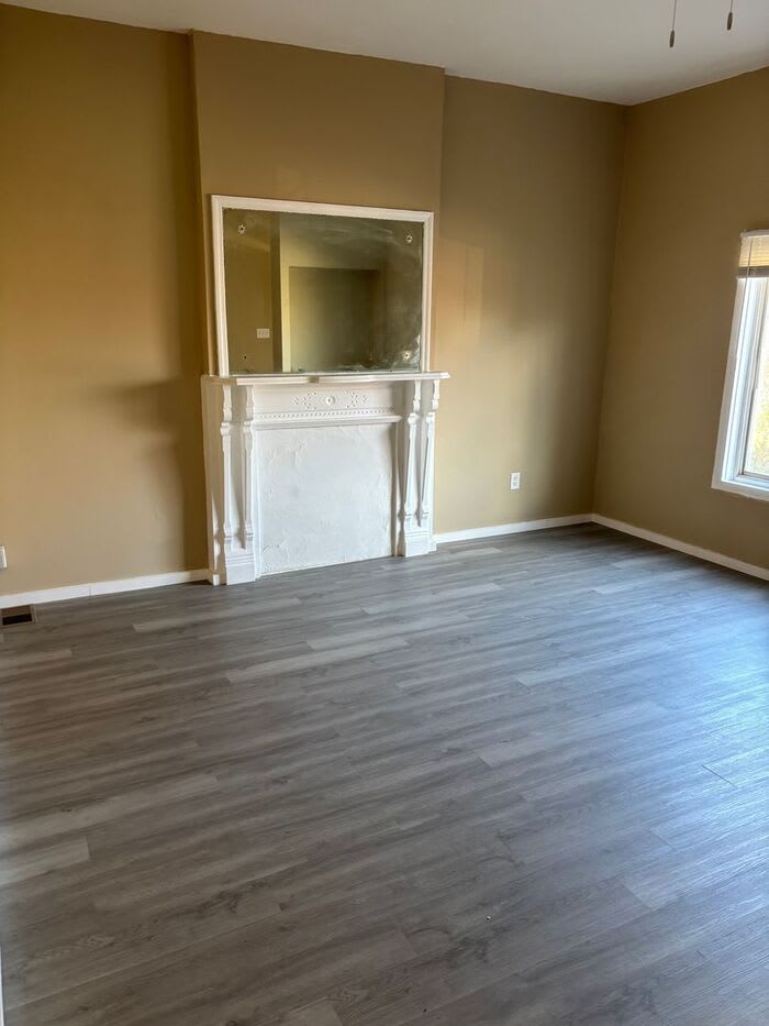 3937 Iowa Avenue – photo 2