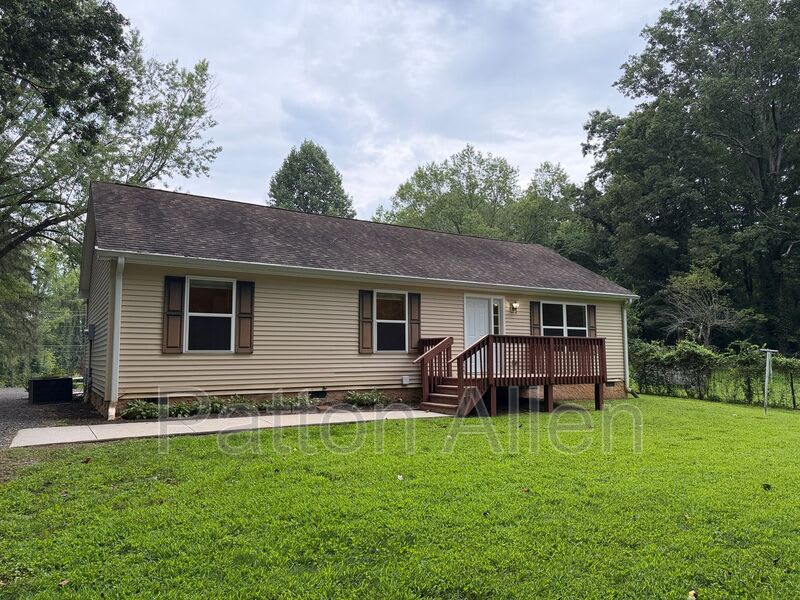 115 Starnes Cove Rd – photo 2