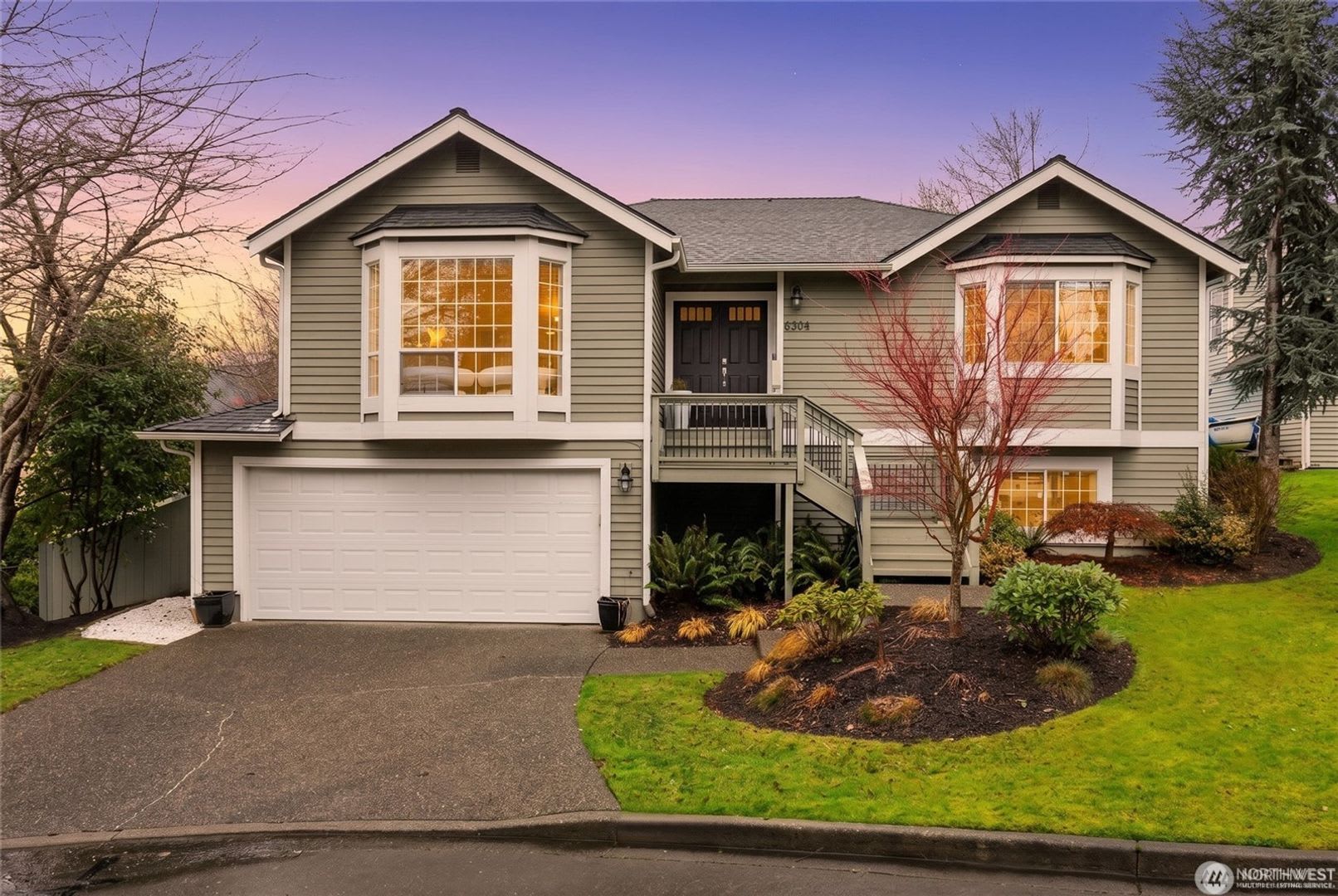 4Bd/2.5Ba Kirkland Home – photo 1