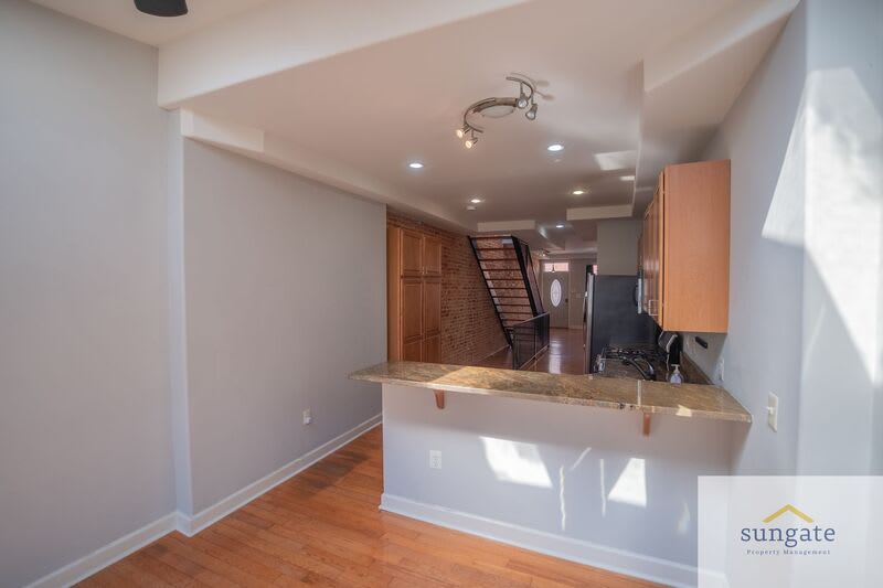 11 N Streeper St – photo 5