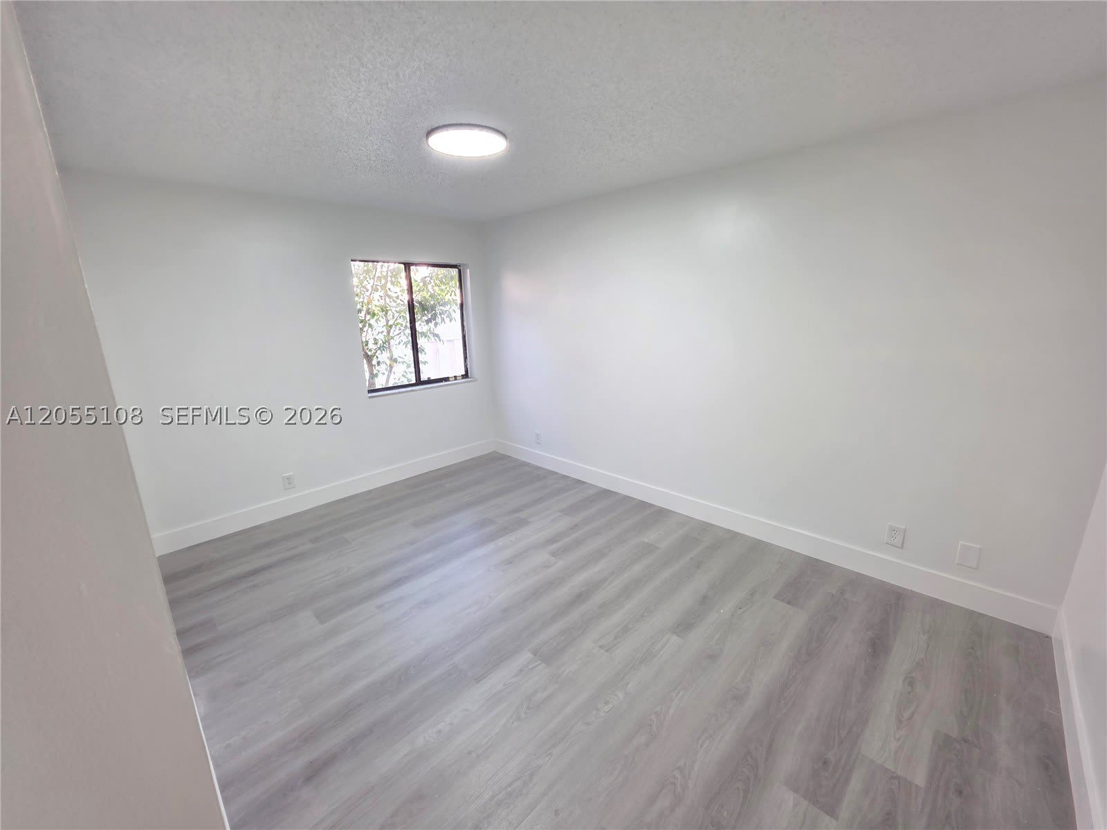 5307 NW 93rd Ave – photo 5