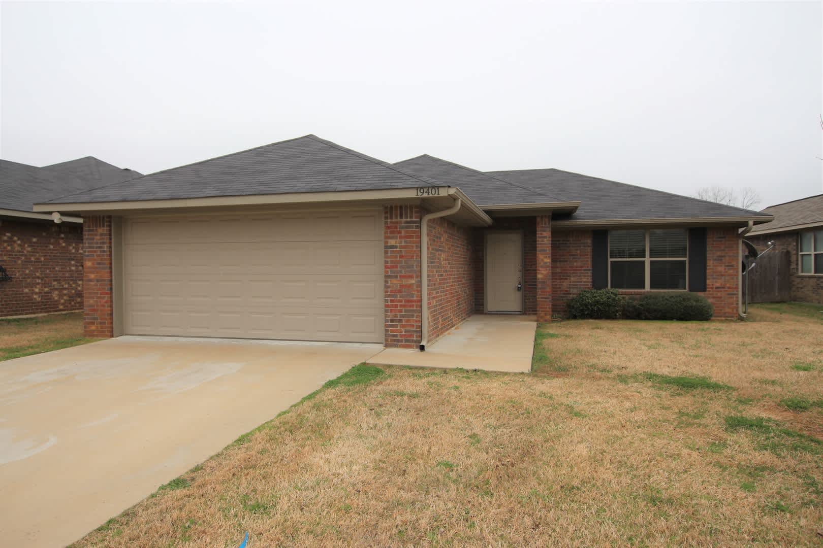 Gorgeous 3 Bedroom Home In The Ranch Subdivision Flint Coming Soon – photo 2