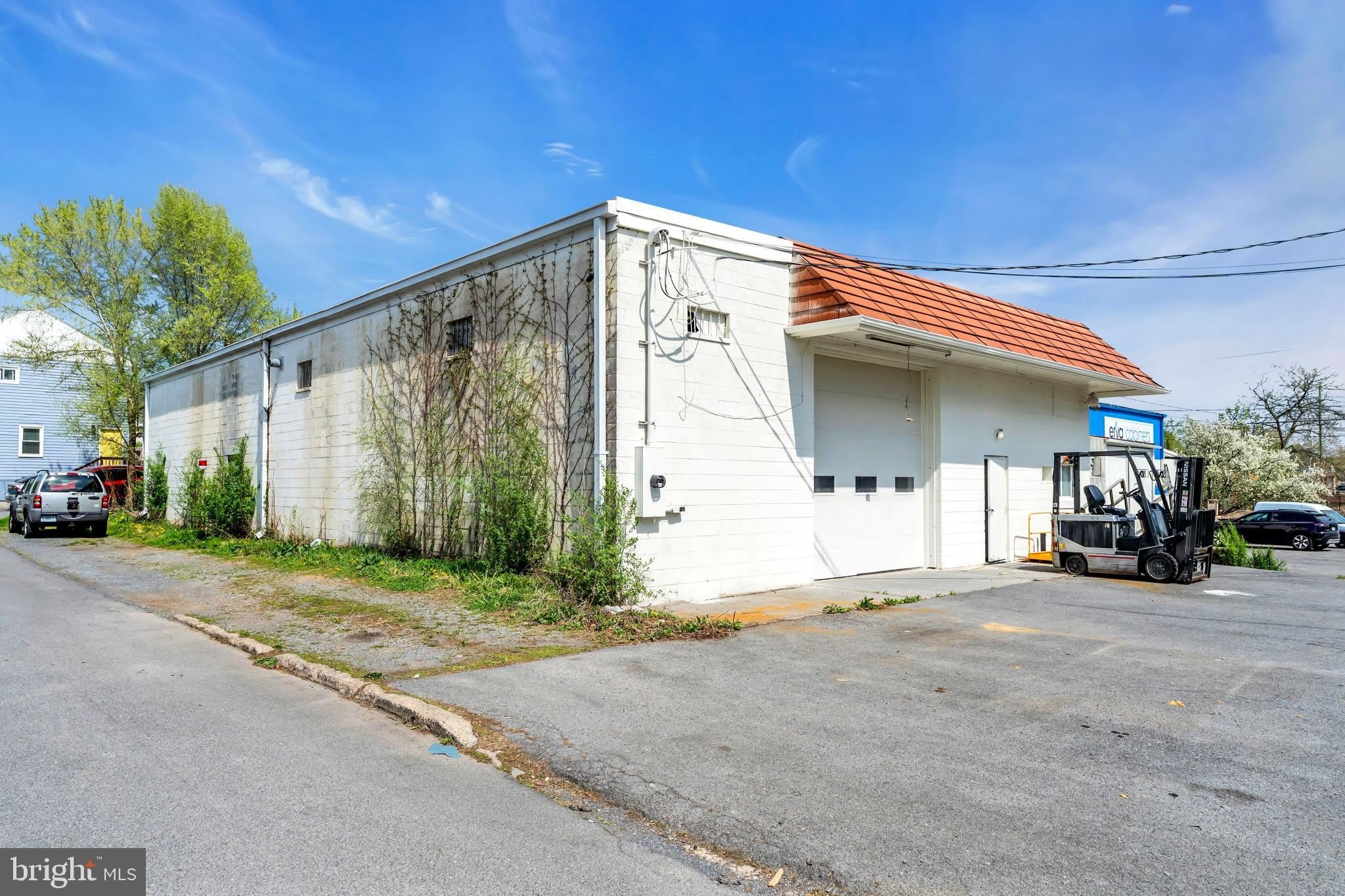 449 N CAMERON Street – photo 3