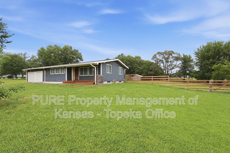 1746 Nw 39Th St – photo 2