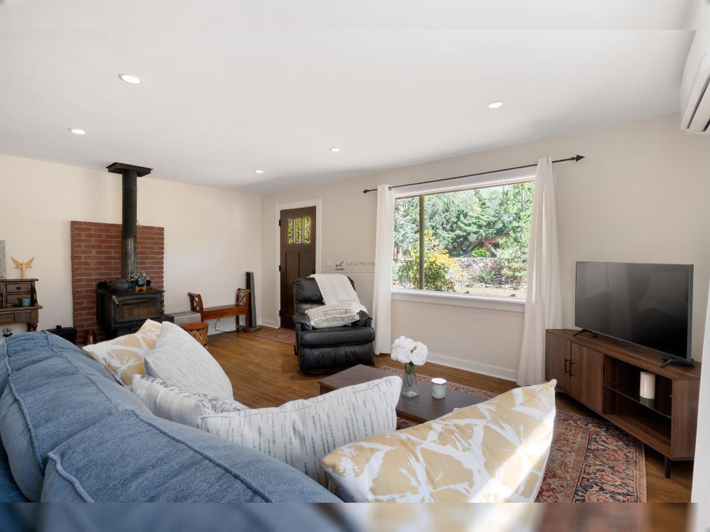512 Garcia St – photo 3