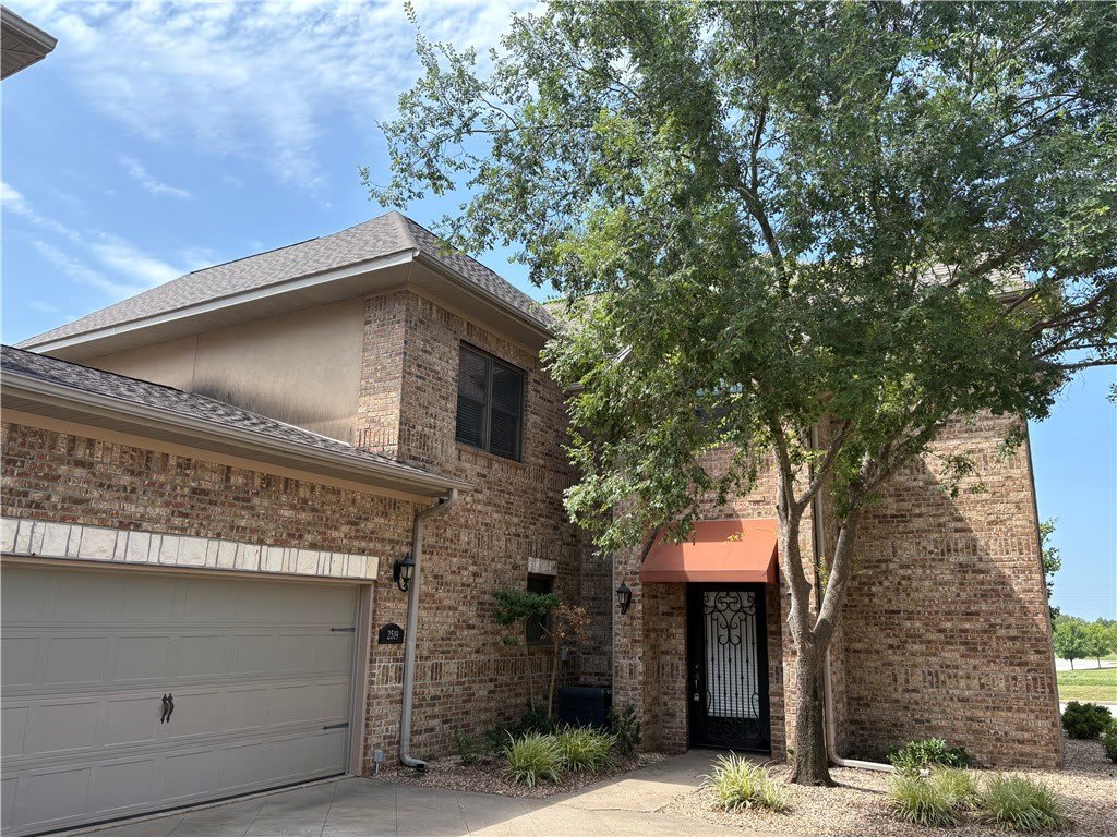 2519 Everest Avenue – photo 1