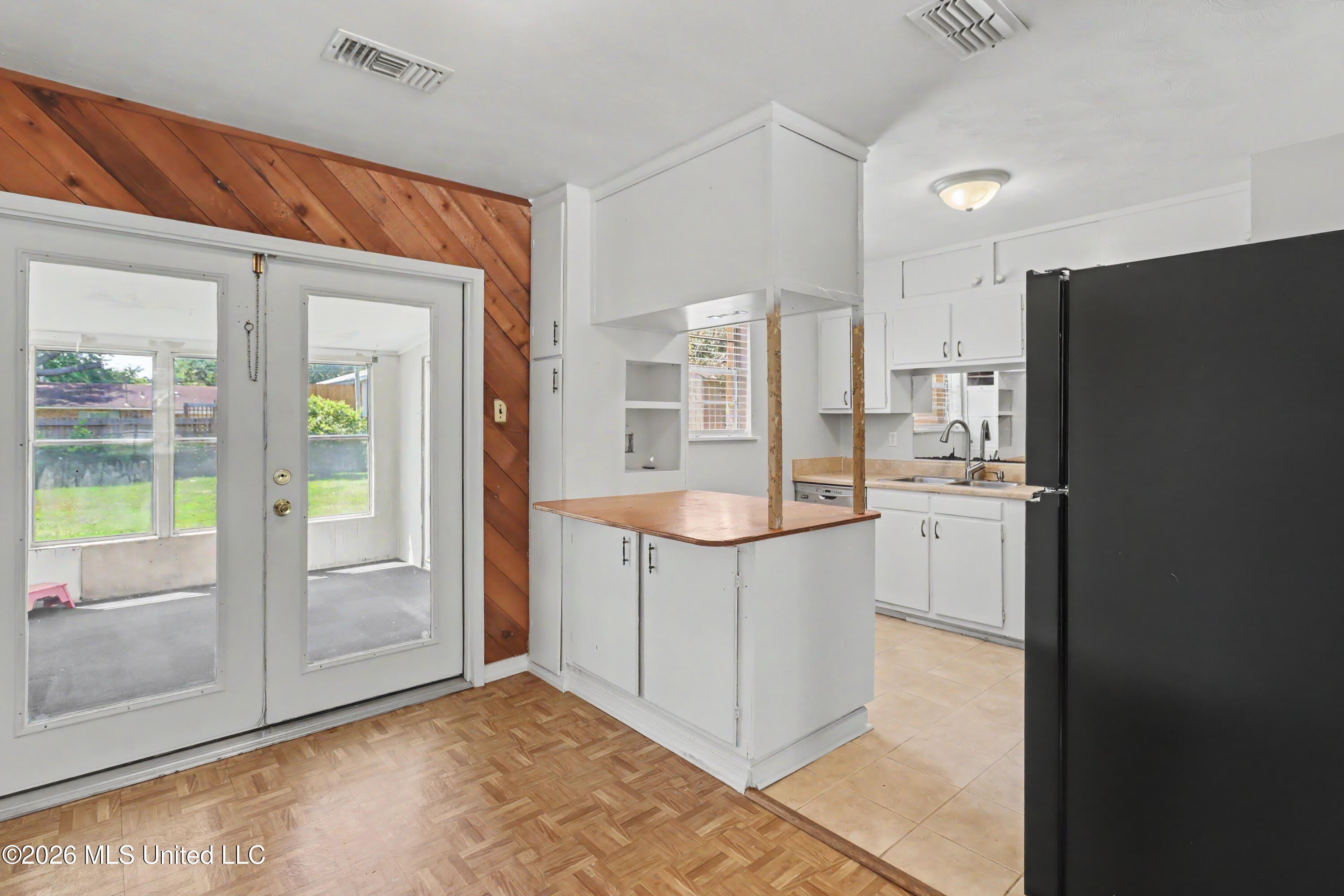 4625 Hilltop Drive – photo 3