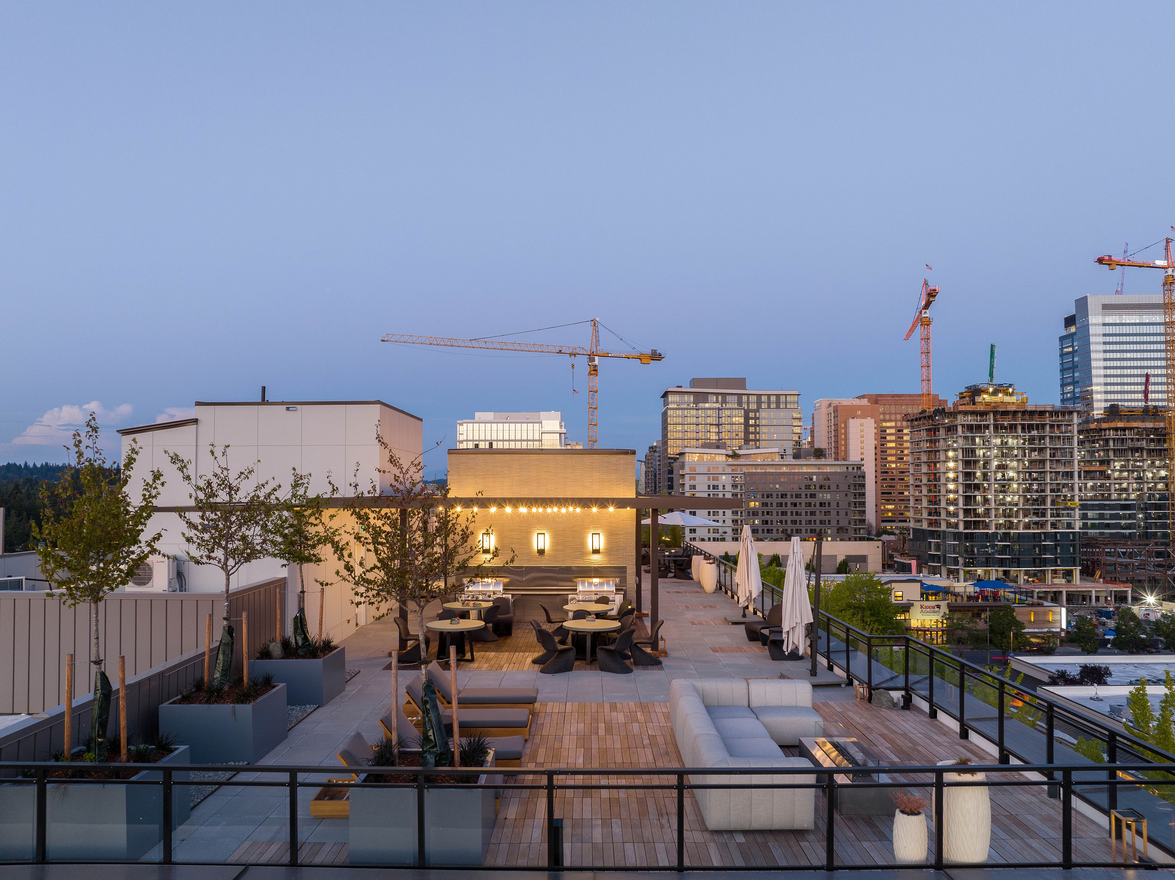Bellevue10 Apartments – photo 3