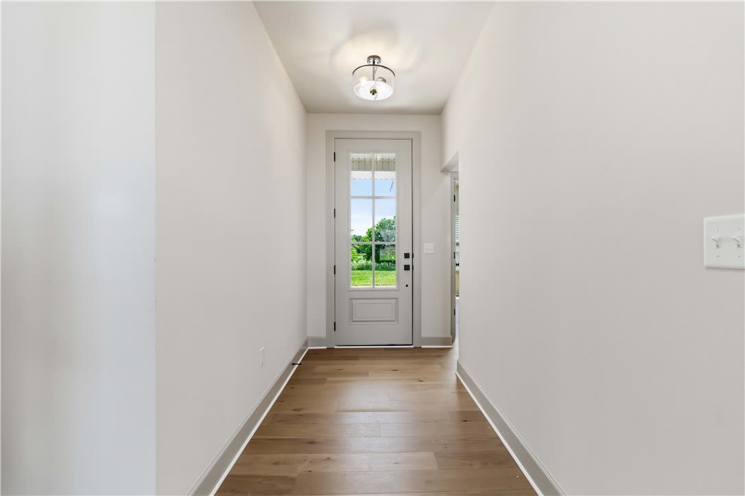 1051 Whistler Street – photo 5