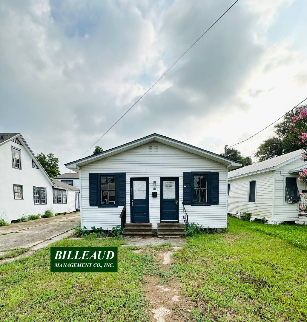 711 S Sterling St – photo 1