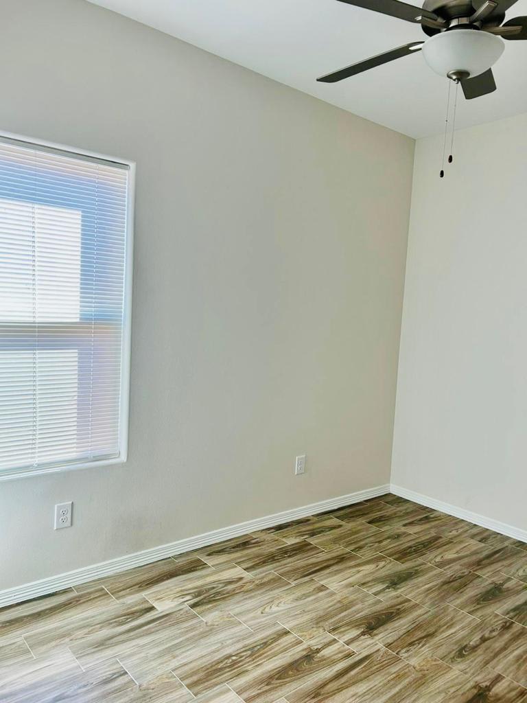 4904 N Crown Point – photo 3