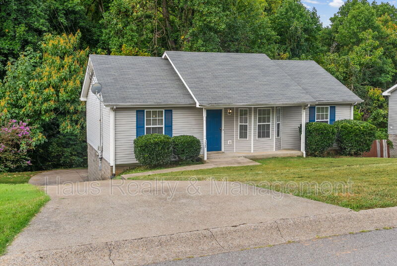 932 Granny White Road – photo 3