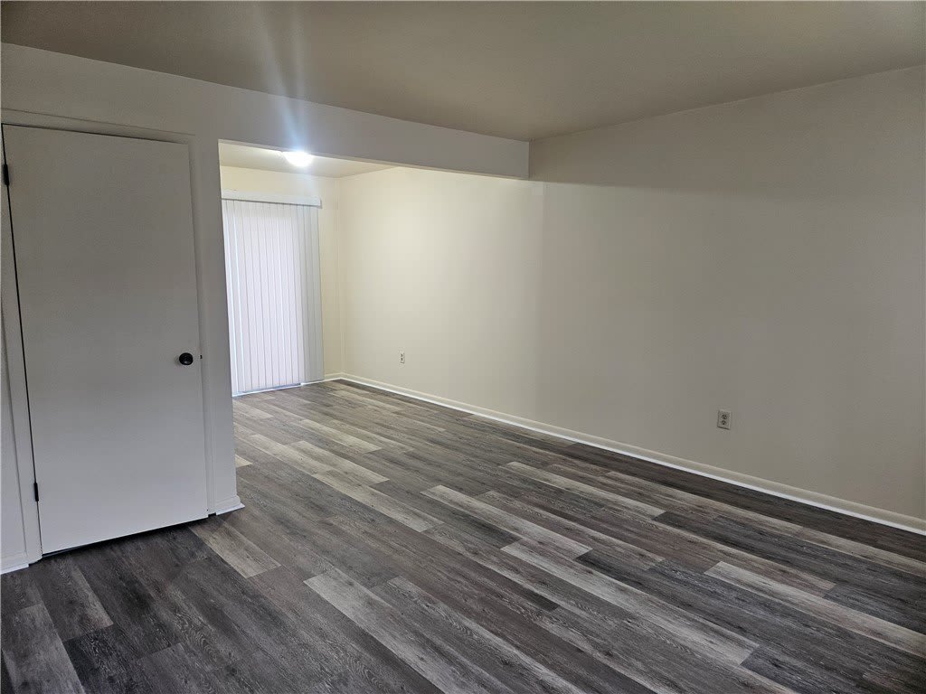 909 Chapel Rd – photo 5