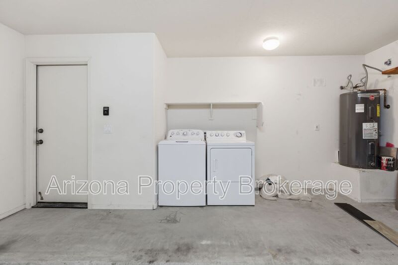14823 W. Redfield Rd. – photo 5