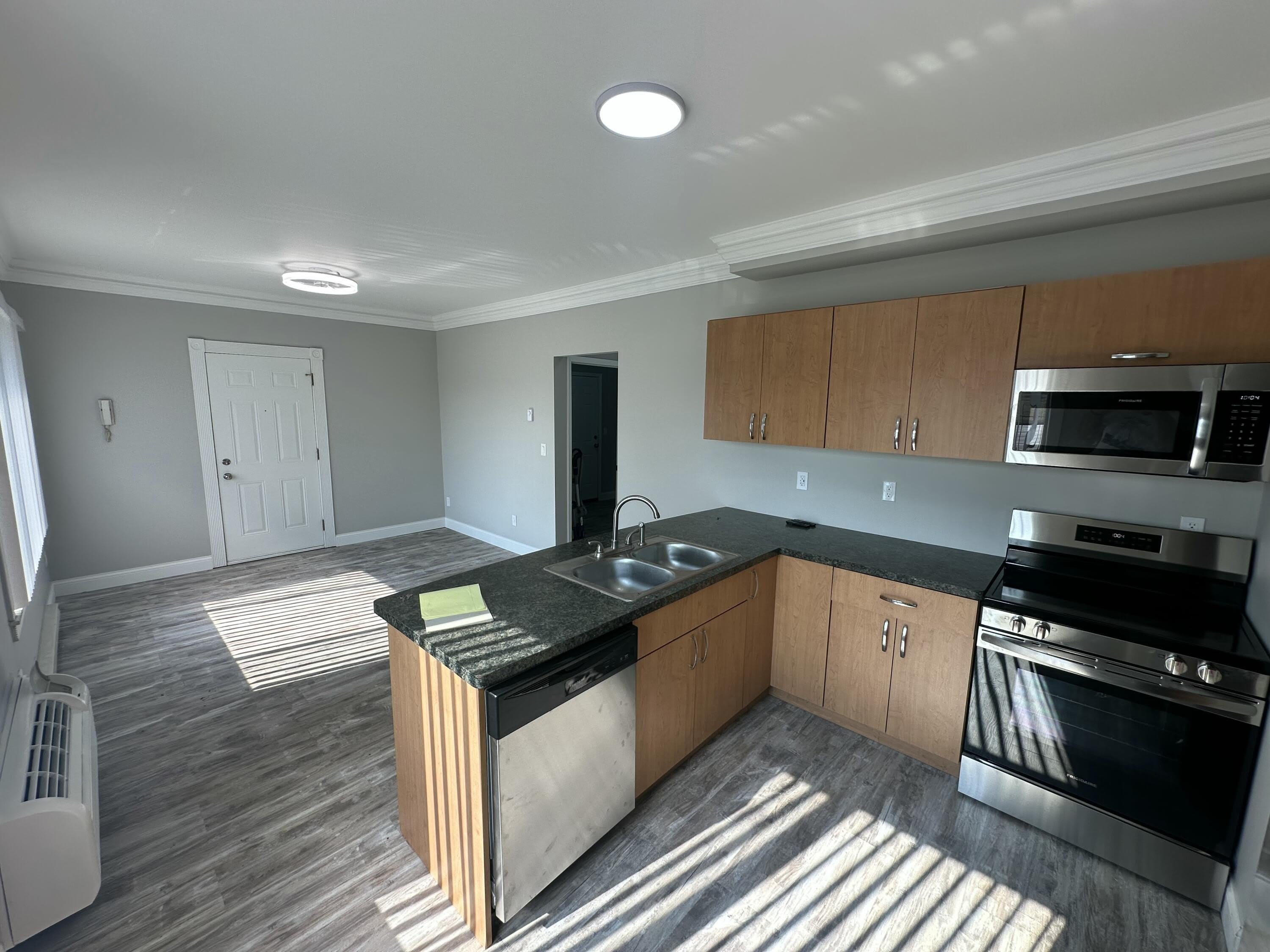 17161 Telegraph Road – photo 3