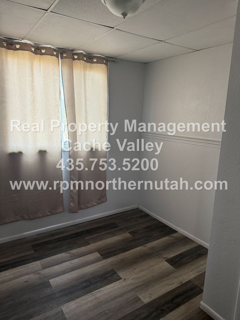 Great House Available in Hyrum! Minutes from JBS and Hyrum Dam! – photo 4