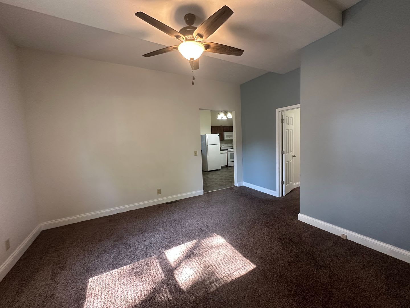 3-Bedroom Home near Downtown Bloomington! – photo 4