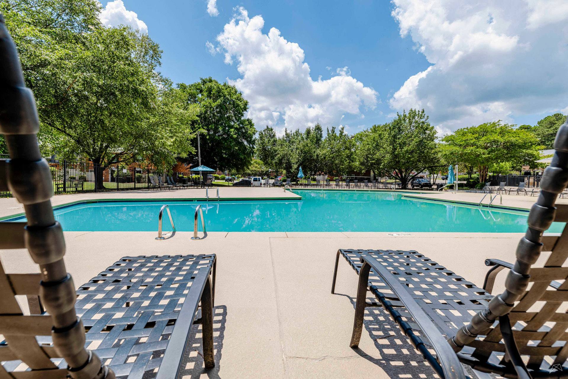Woodland Creek Townhomes and Apartments – photo 2