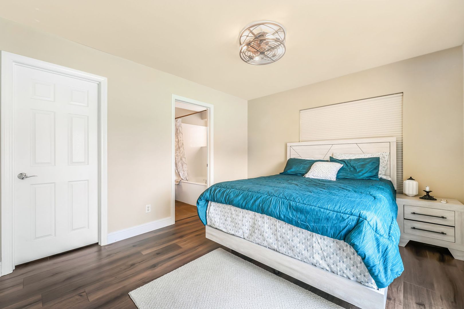 Former Model Home with Private Pool, Spa & Elevated Indoor-Outdoor Living! – photo 5