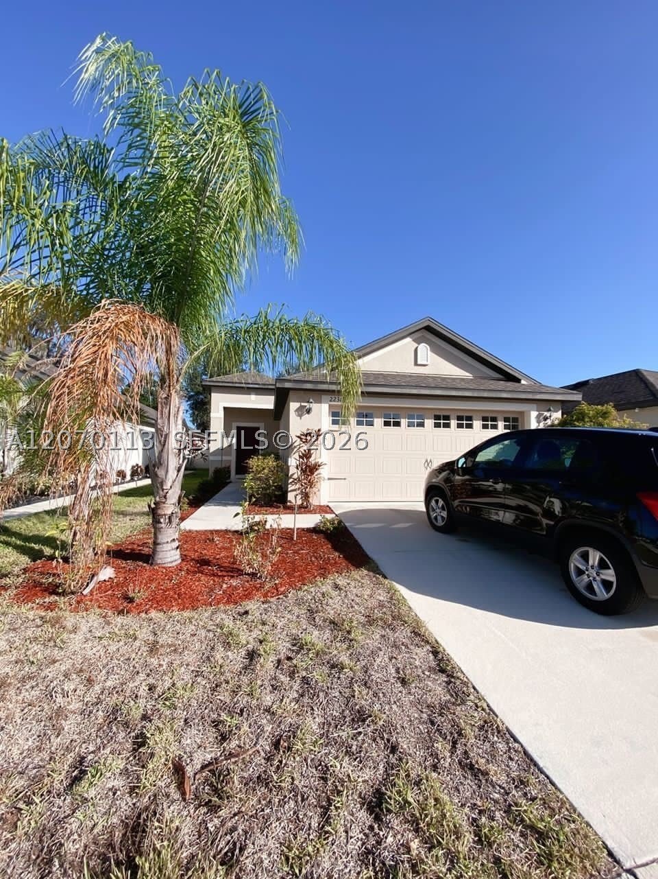 2238 S Caspian Dr – photo 2