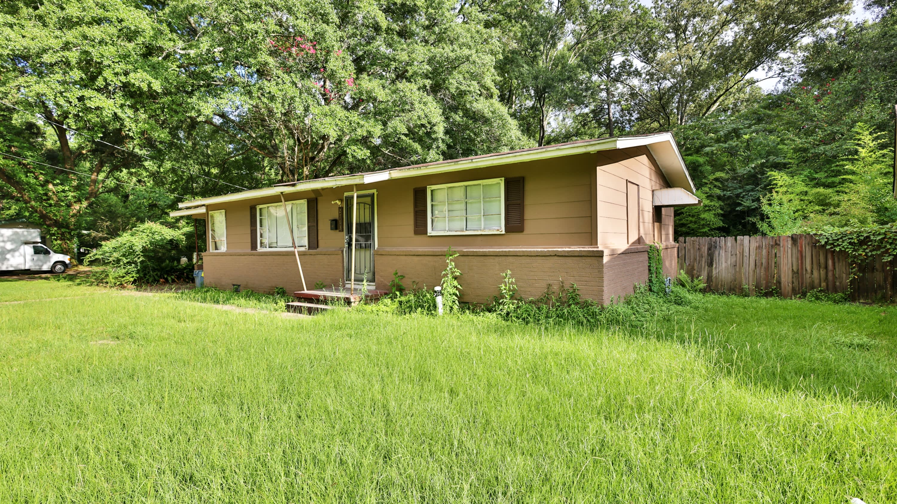 2763 Emerald Dr – photo 2