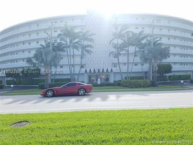 2505 S Ocean Blvd – photo 1