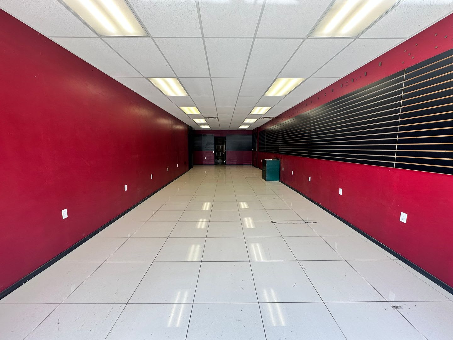 For Lease Retail Space Available On Campus Corner – photo 3