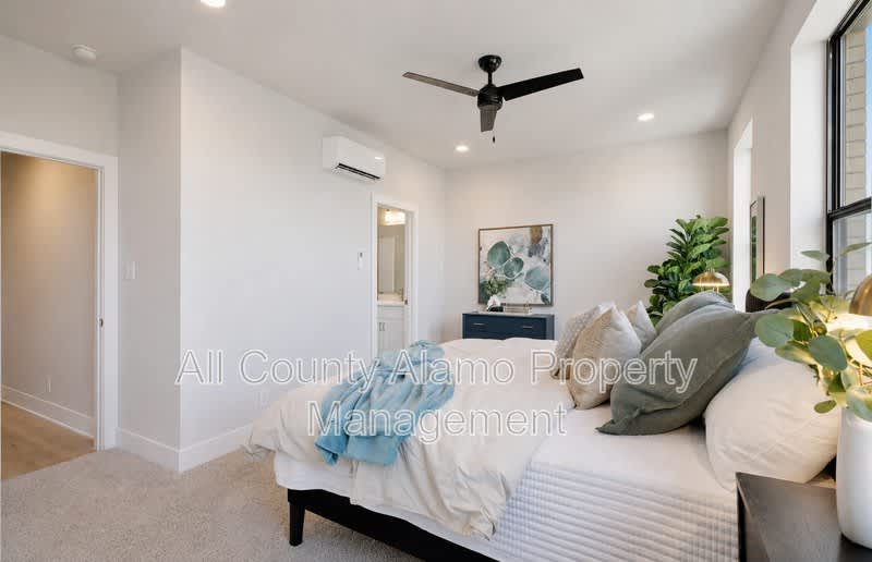 7930 Kennedy Hill – photo 1