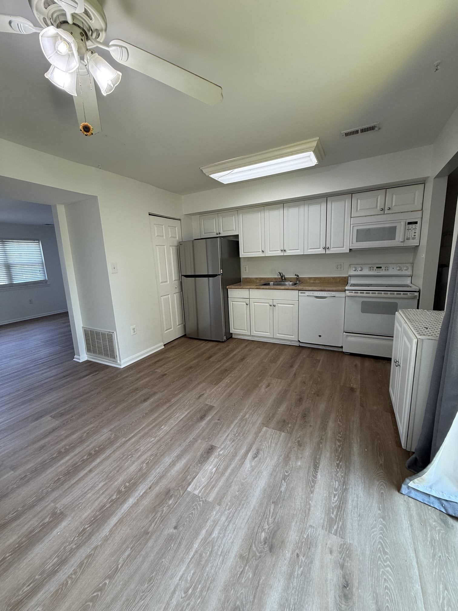 6407 Continental Dr – photo 3