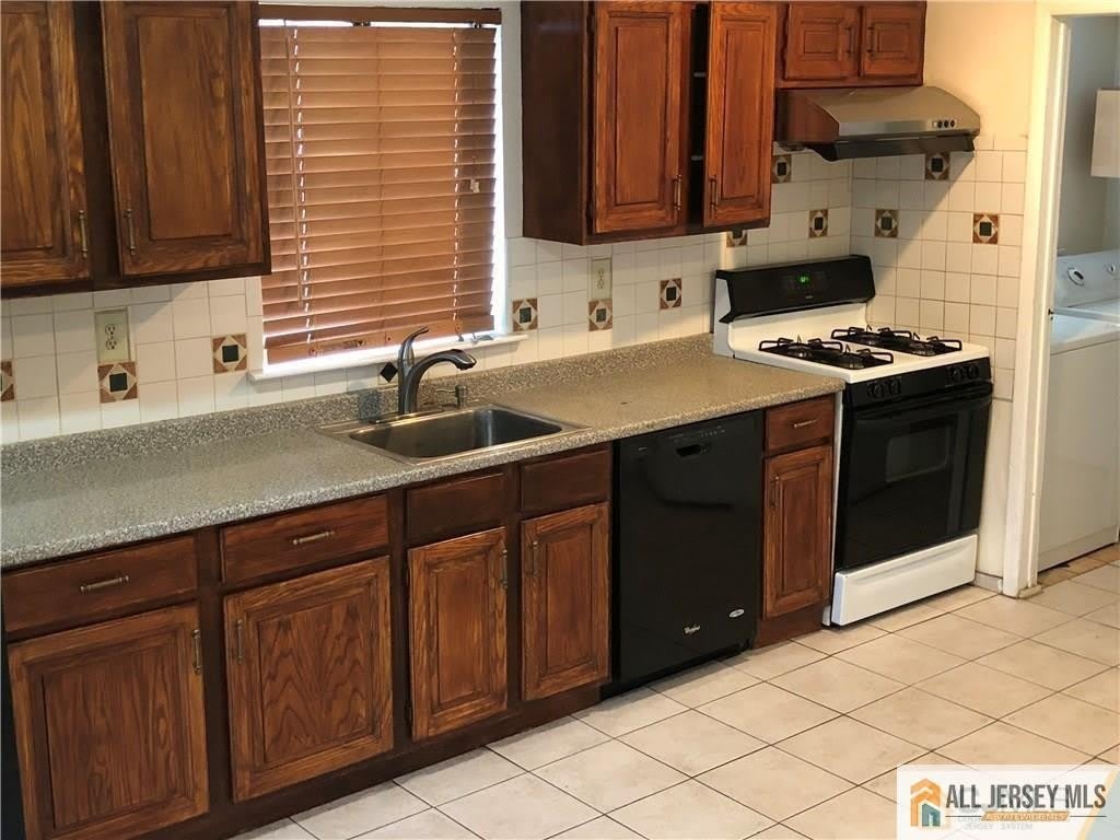 162 Westgate Drive – photo 3