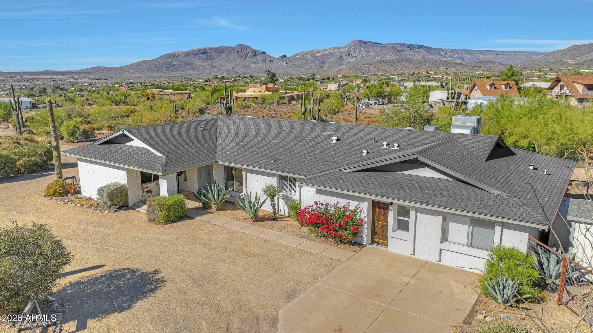 6914 E Highland Road – photo 1