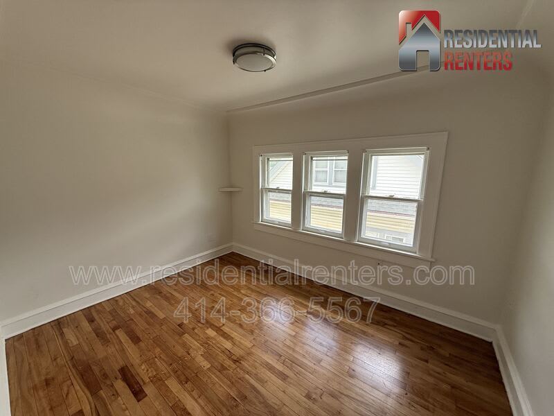 3031 N 60th Street – photo 3