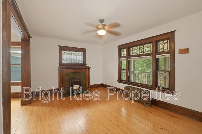 2535 Aldrich Avenue South – photo 2