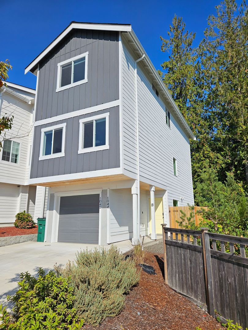 Beautiful, 2 bed, 2.5 bath townhouse in Silverdale – photo 4