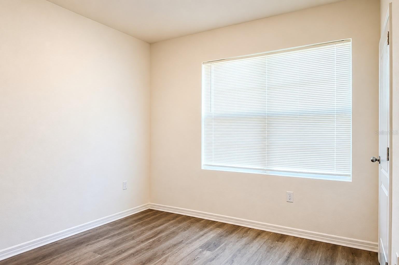 2132 SILVER BROOK Way – photo 5