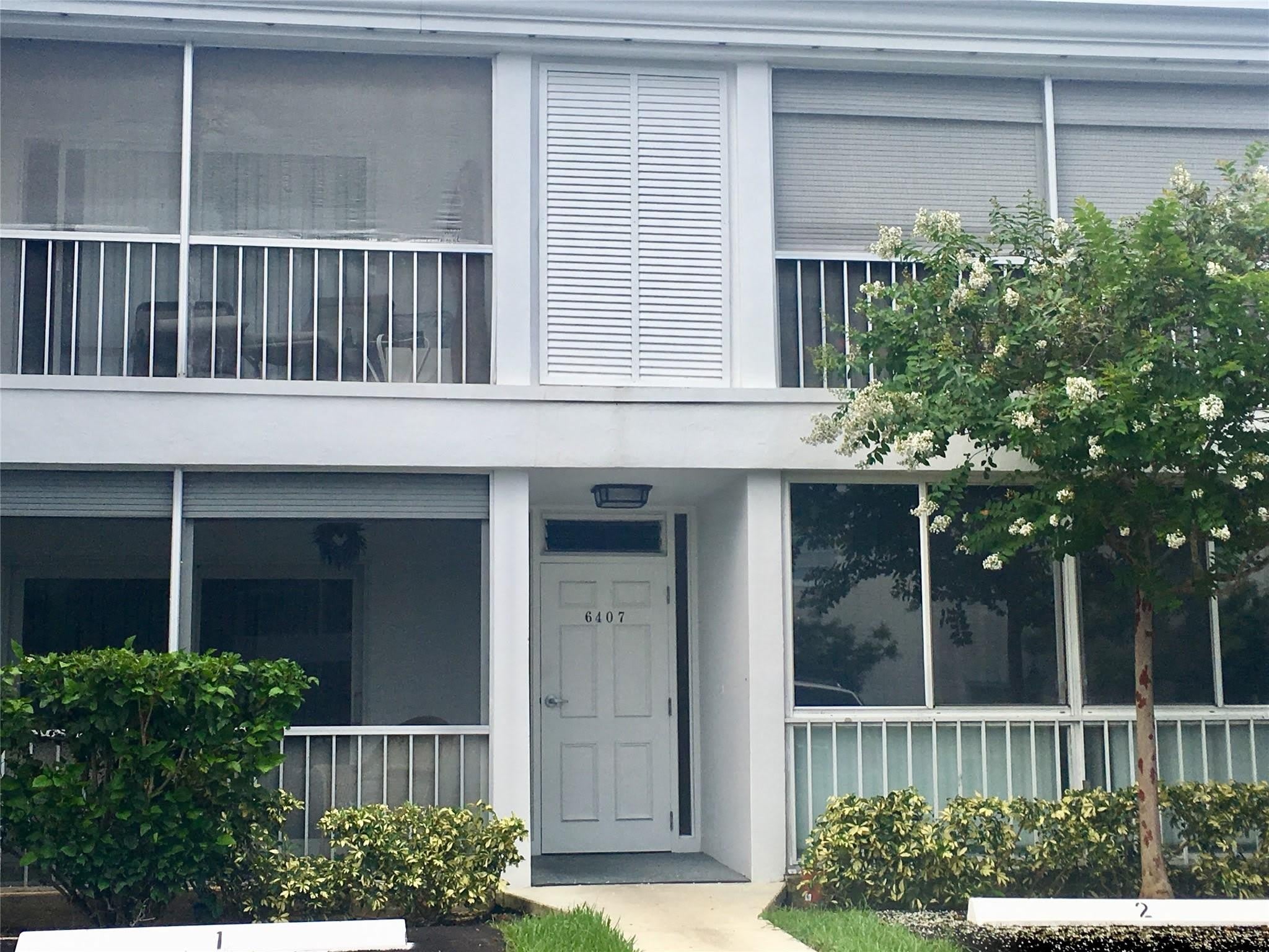 6407 Bay Club Drive – photo 2