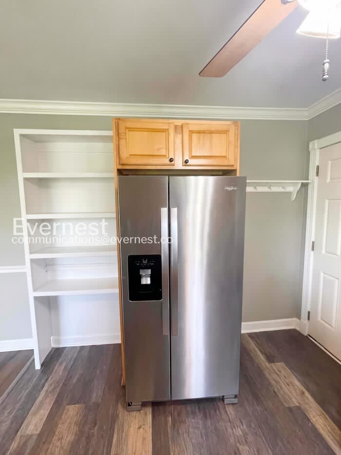 2249 Maplecrest Drive – photo 5