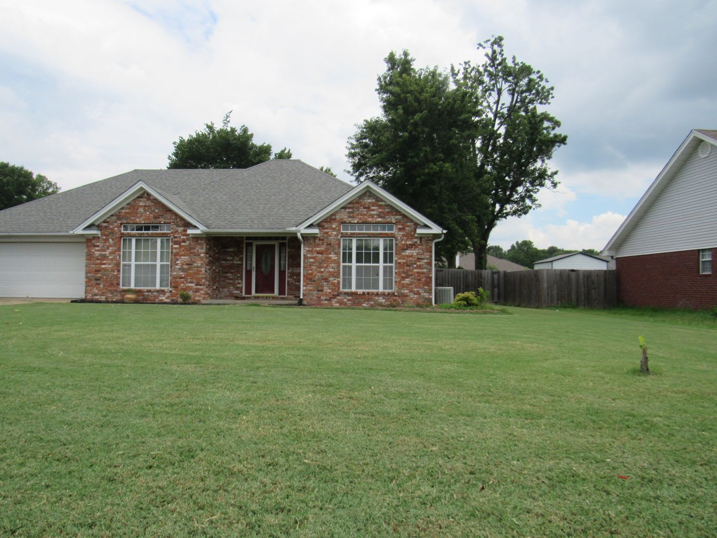 16 Emerald Circle – photo 2