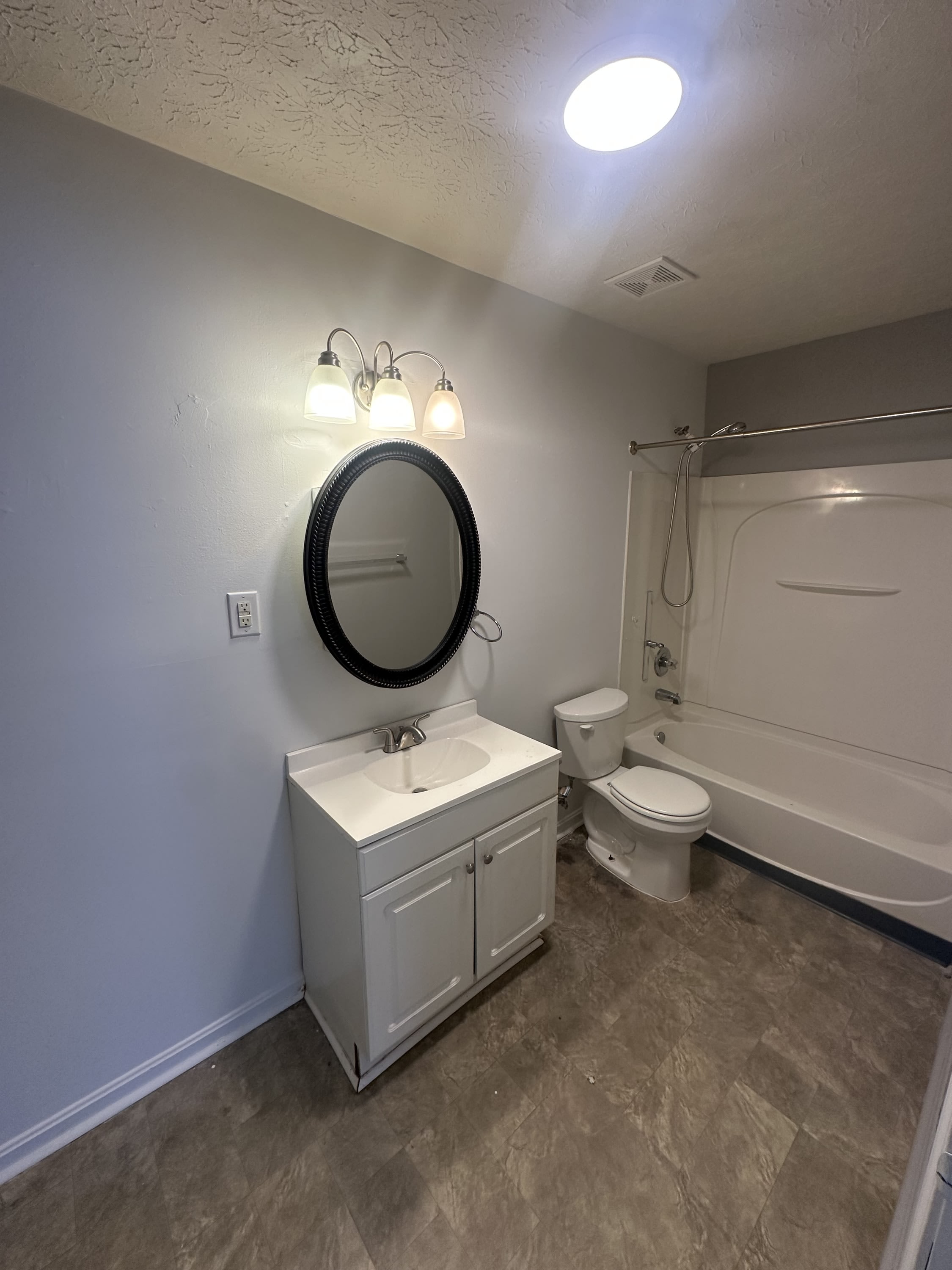 2510 Lindsay B B5 – photo 3