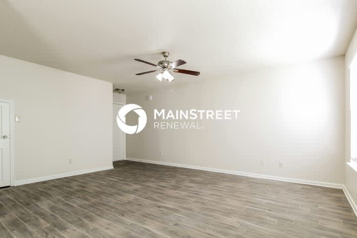 4660 Royal View Drive – photo 3